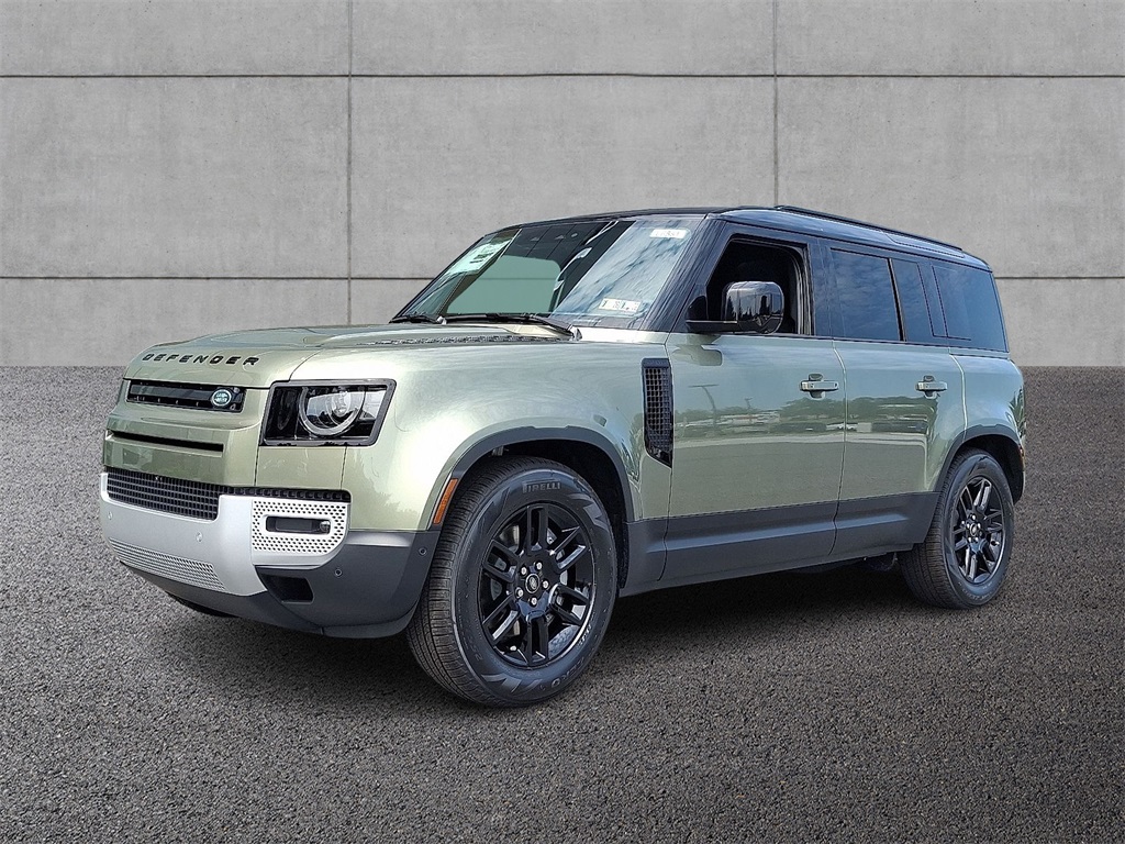 2025 Land Rover Defender S's photo
