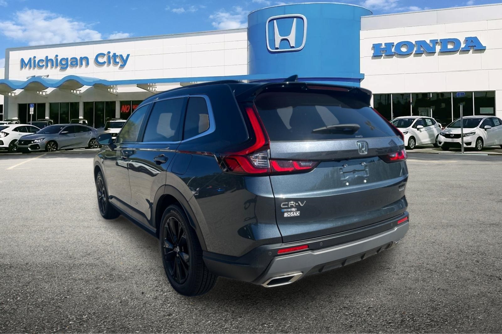 2023 Honda CR-V Hybrid Sport Touring photo 3