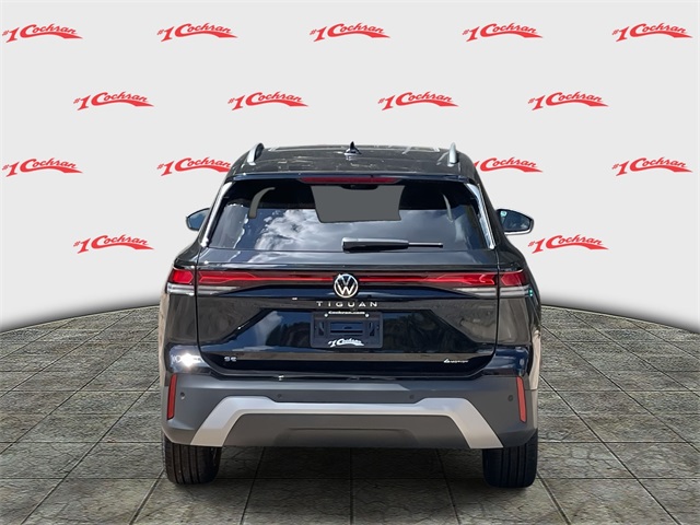 2025 Volkswagen Tiguan SE photo 3