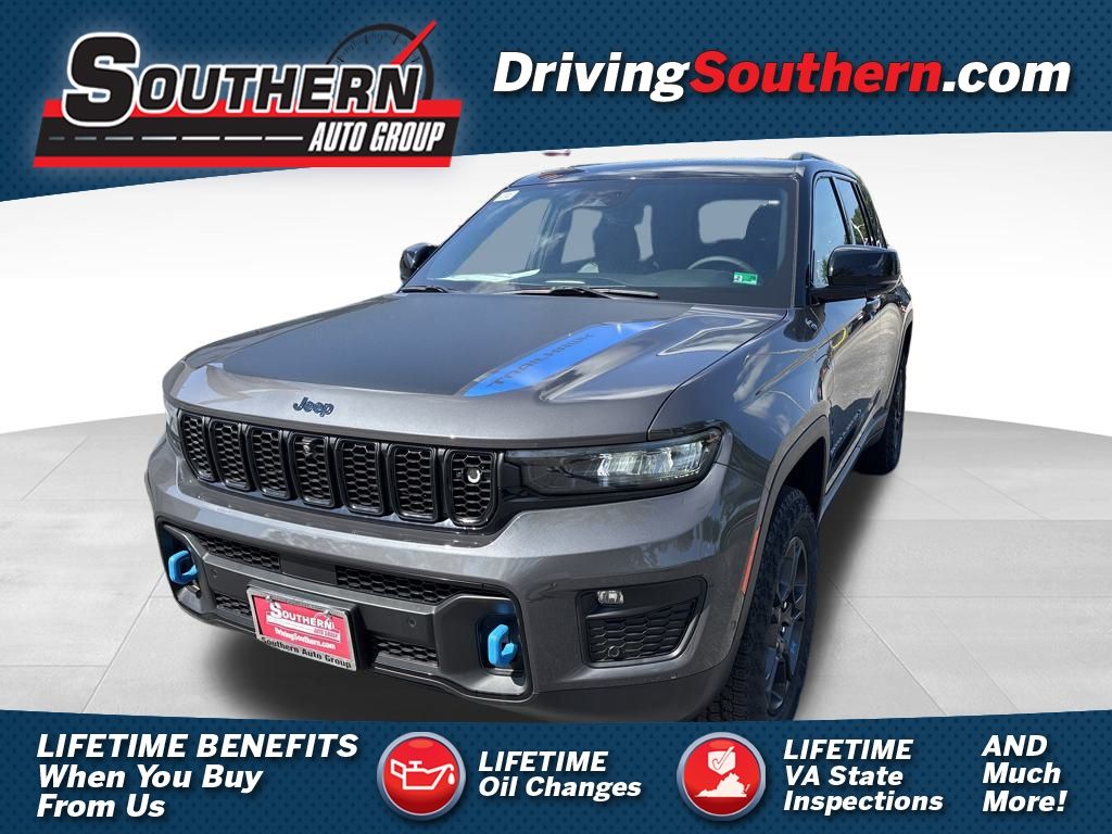 2024 Jeep Grand Cherokee Trailhawk 4xe's photo