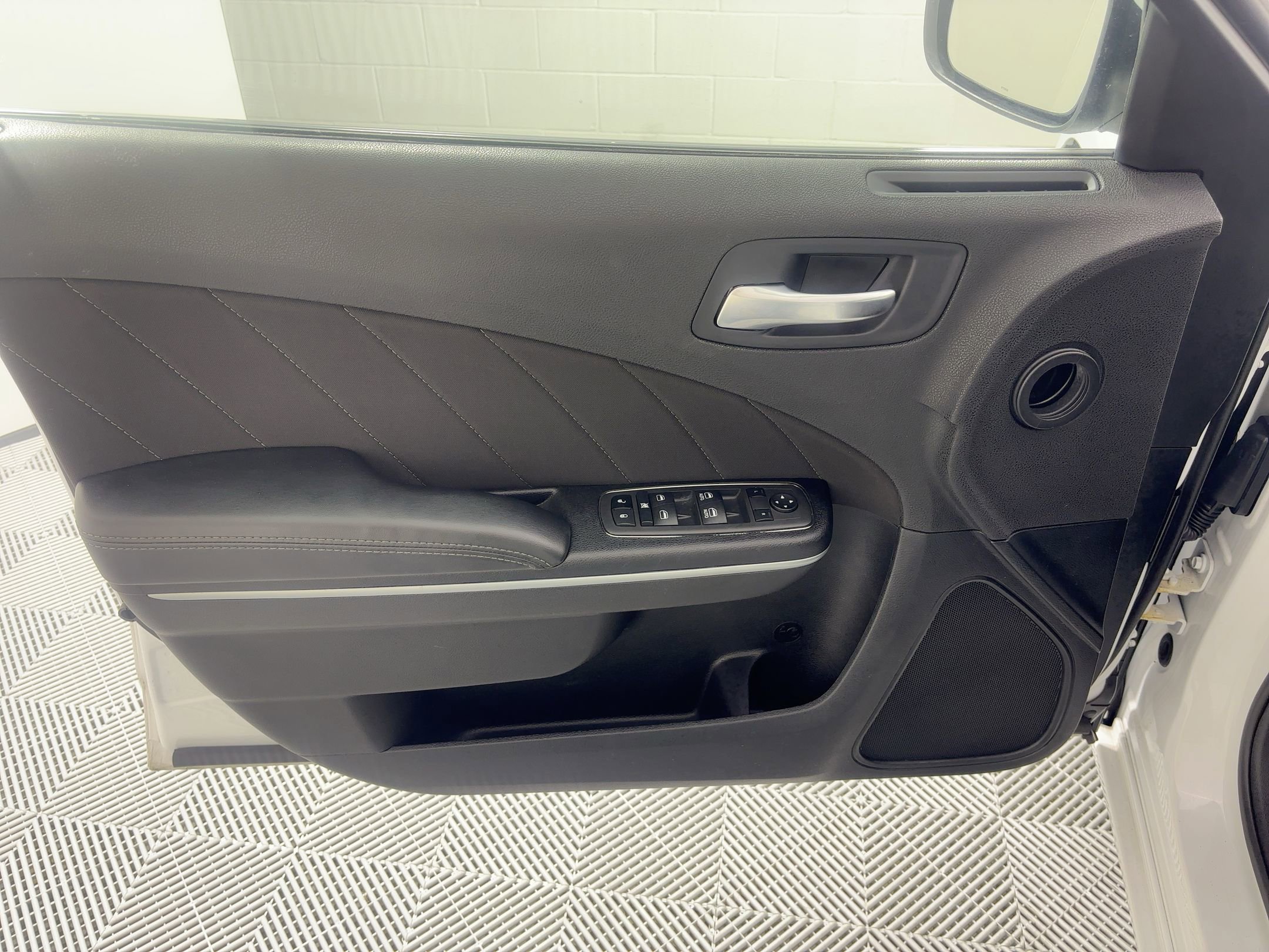 2022 Dodge Charger SXT photo 12