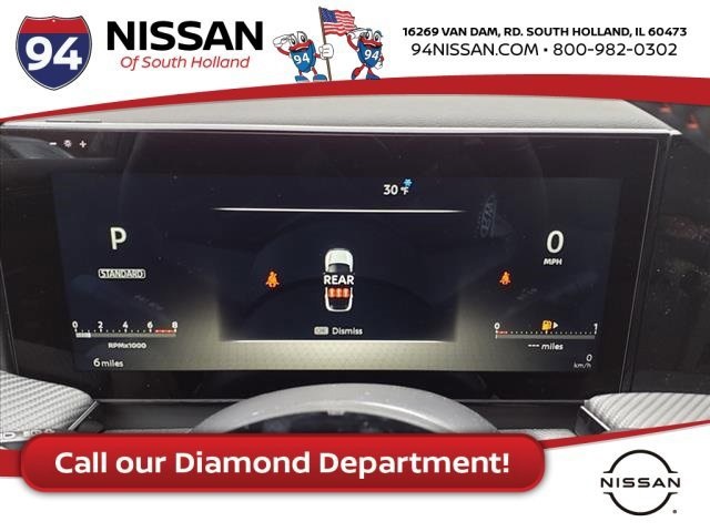 2025 Nissan Kicks SR photo 13