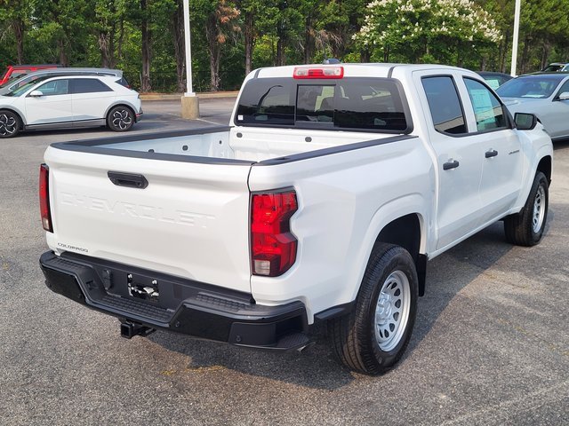 2025 Chevrolet Colorado LT photo 2