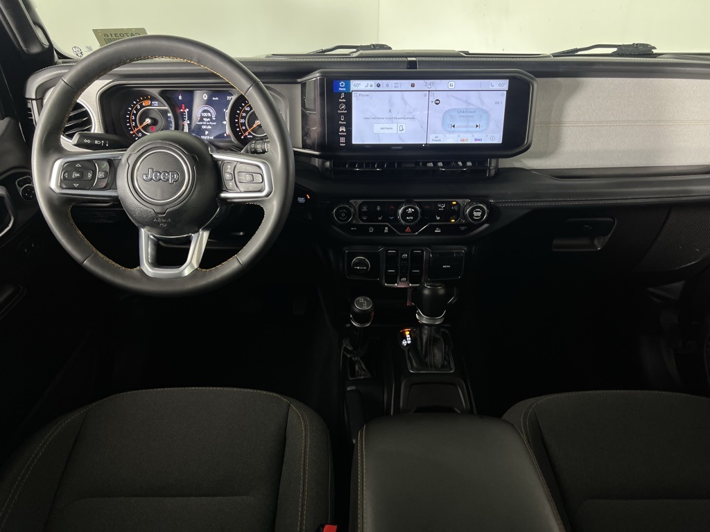 2024 Jeep Wrangler Sahara photo 10