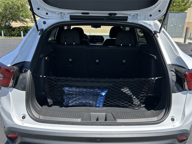 2025 Chevrolet Trax photo 3