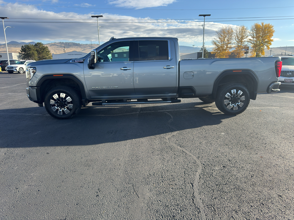 2024 GMC Sierra 3500HD Denali's photo