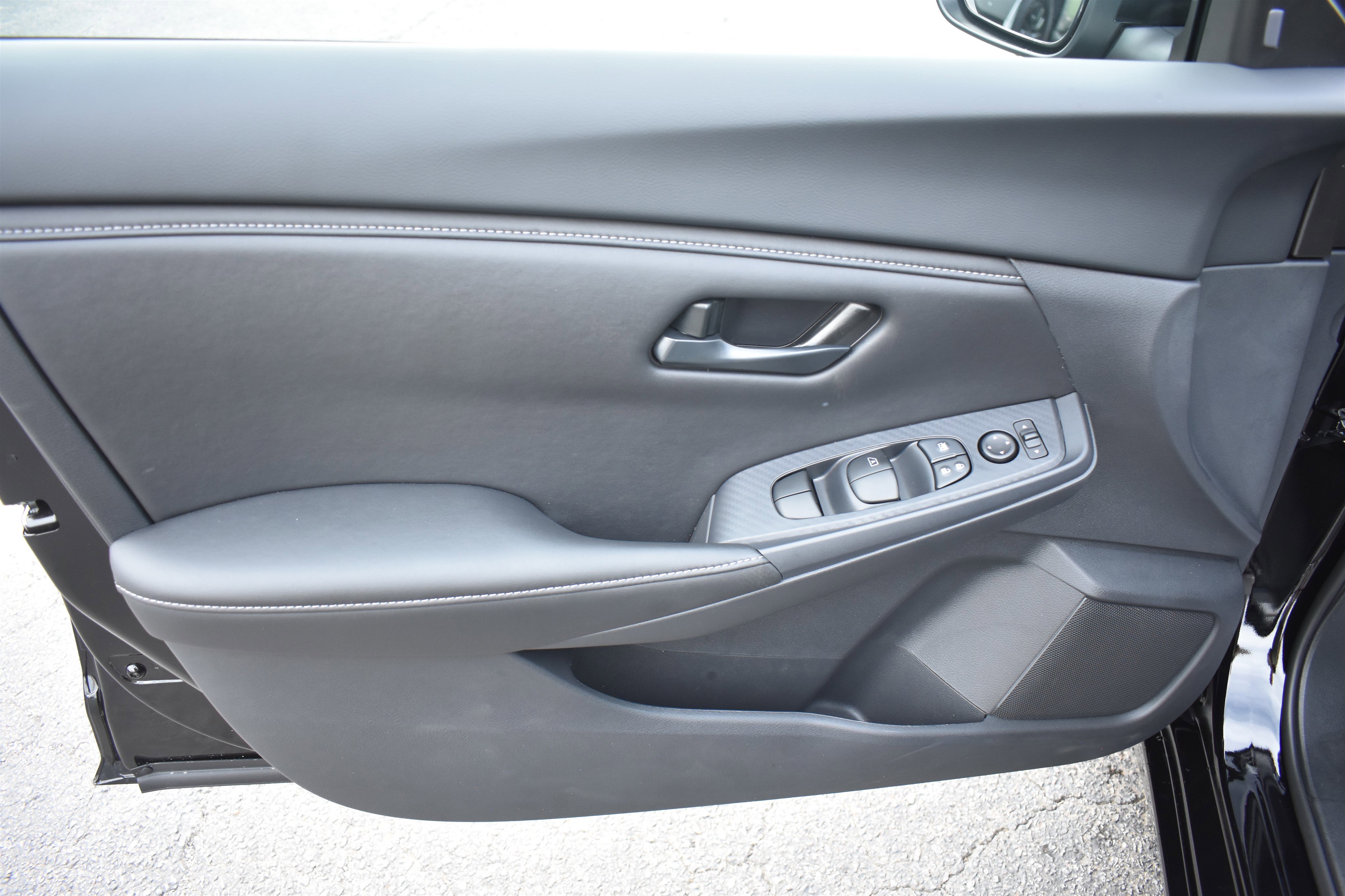 2025 Nissan Sentra S photo 4