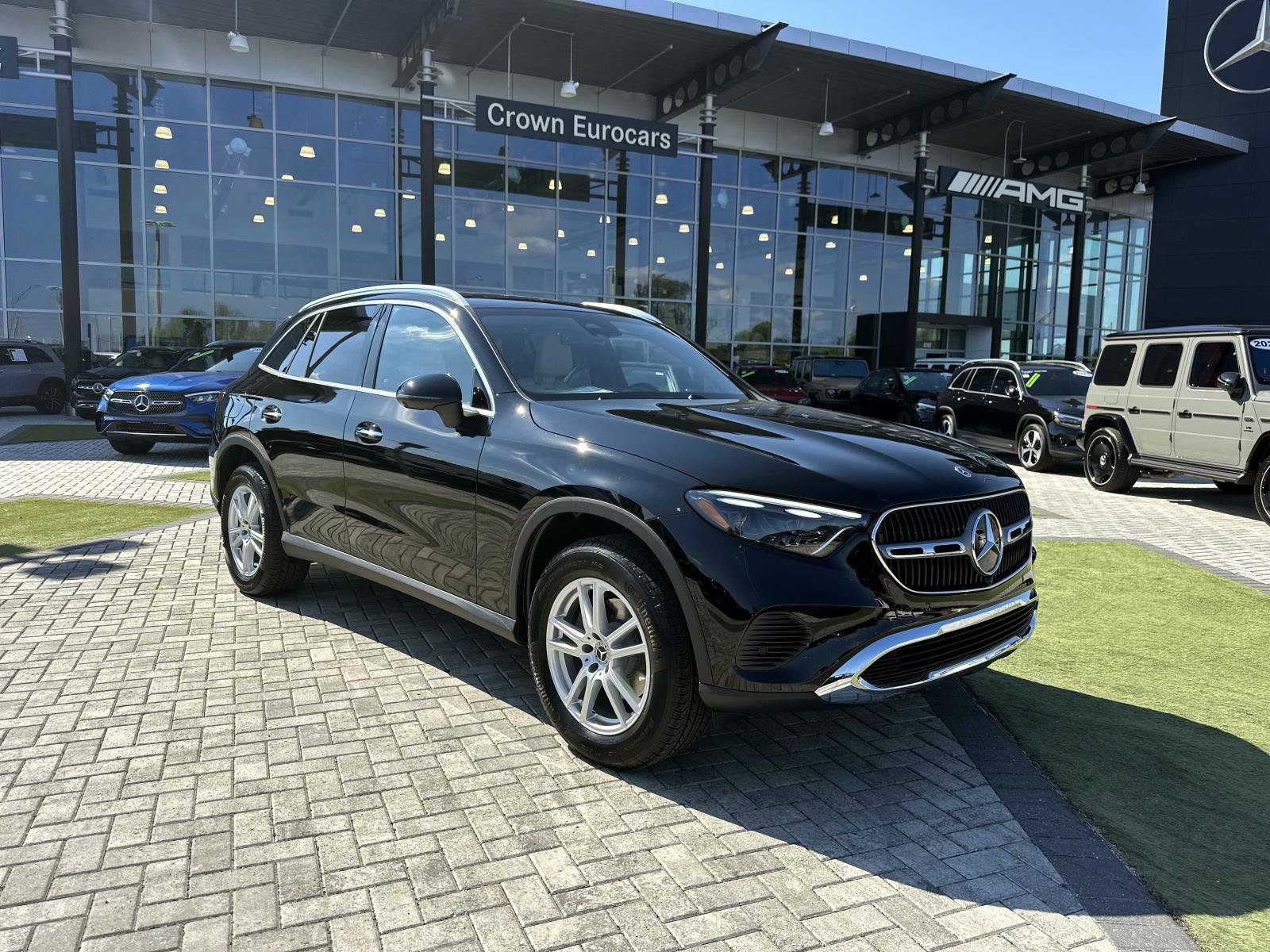 2026 Mercedes Benz GLC 300 4MATIC photo 2