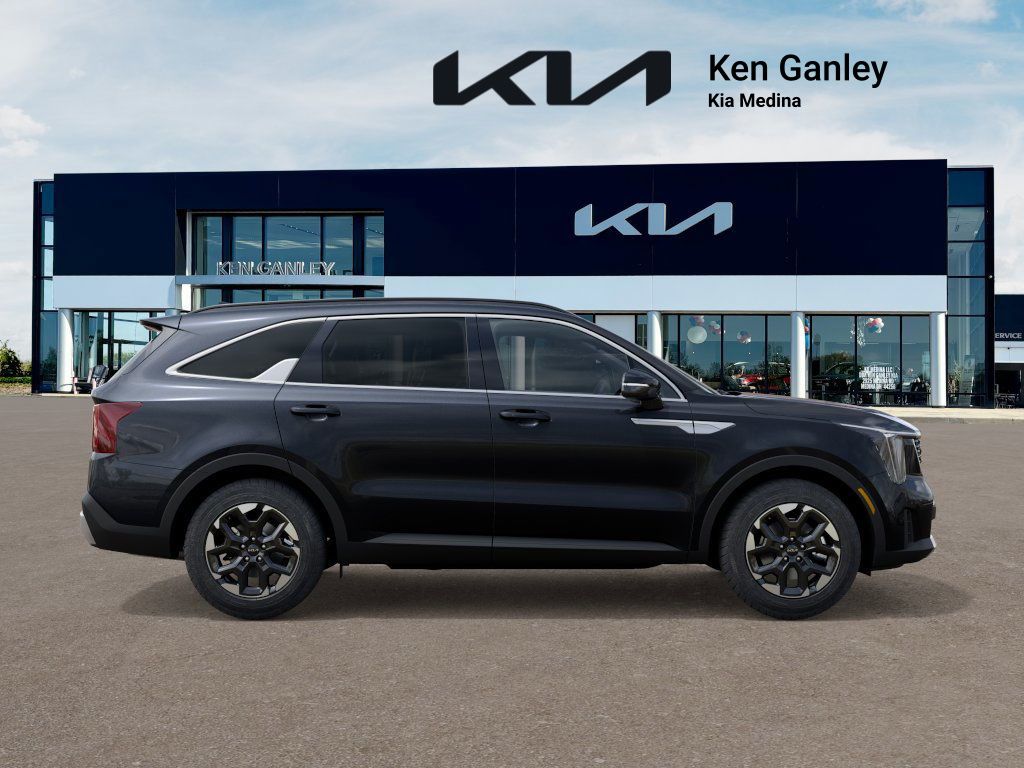 2026 Kia Sorento S photo 4