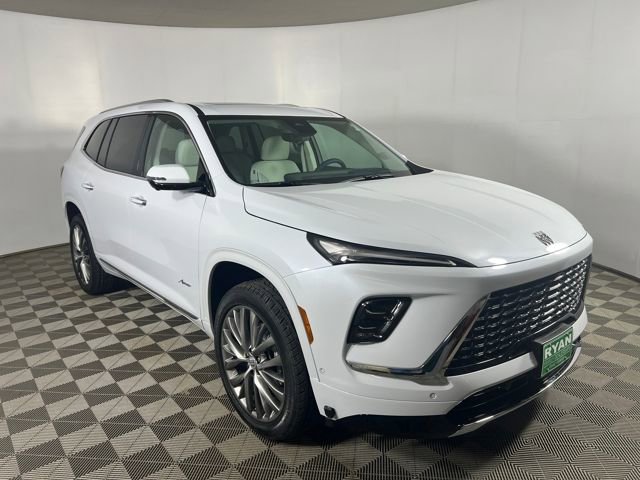 2026 Buick Enclave Avenir's photo
