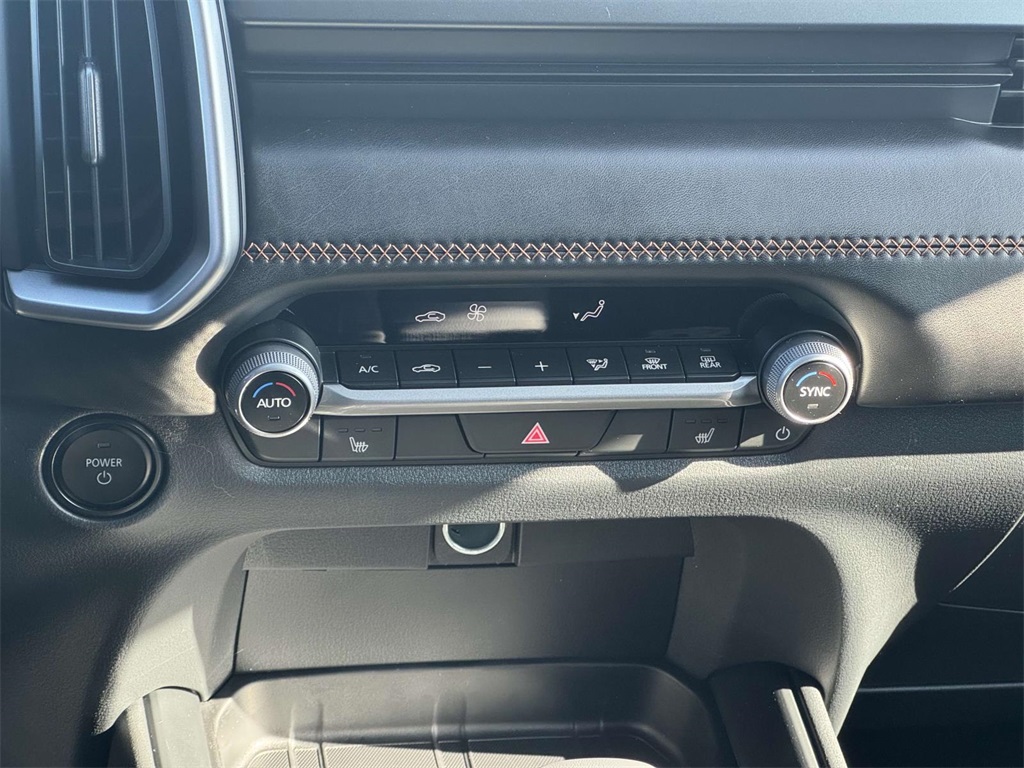 2025 Mazda CX-50 Premium photo 4