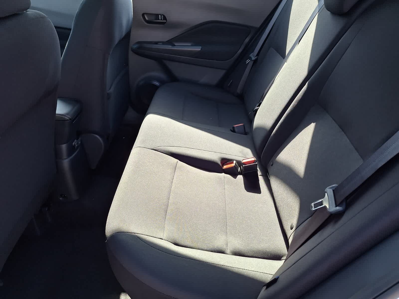2025 Nissan Kicks Play S photo 21