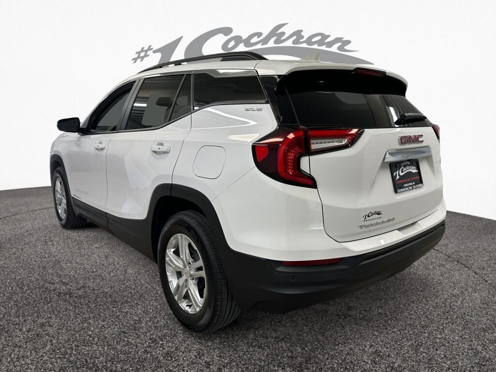 2022 Gmc Terrain SLE photo 3