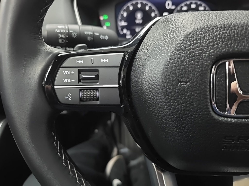 2023 Honda Civic Hatchback Sport Touring photo 18