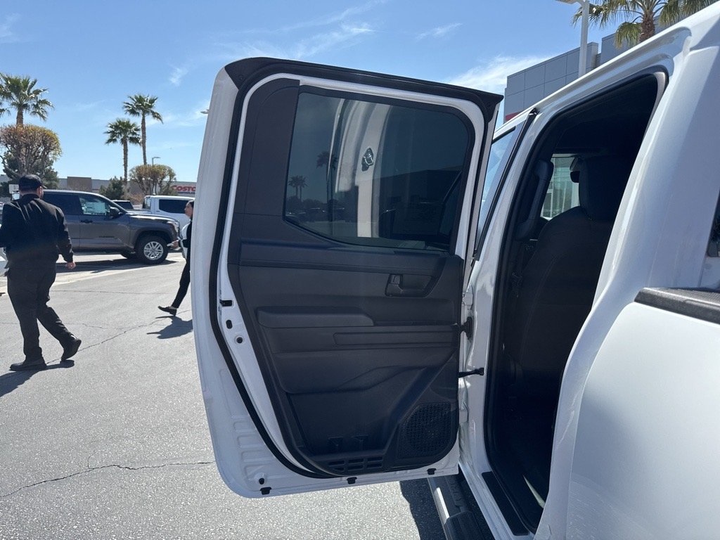 2025 Toyota Tacoma SR5 photo 10