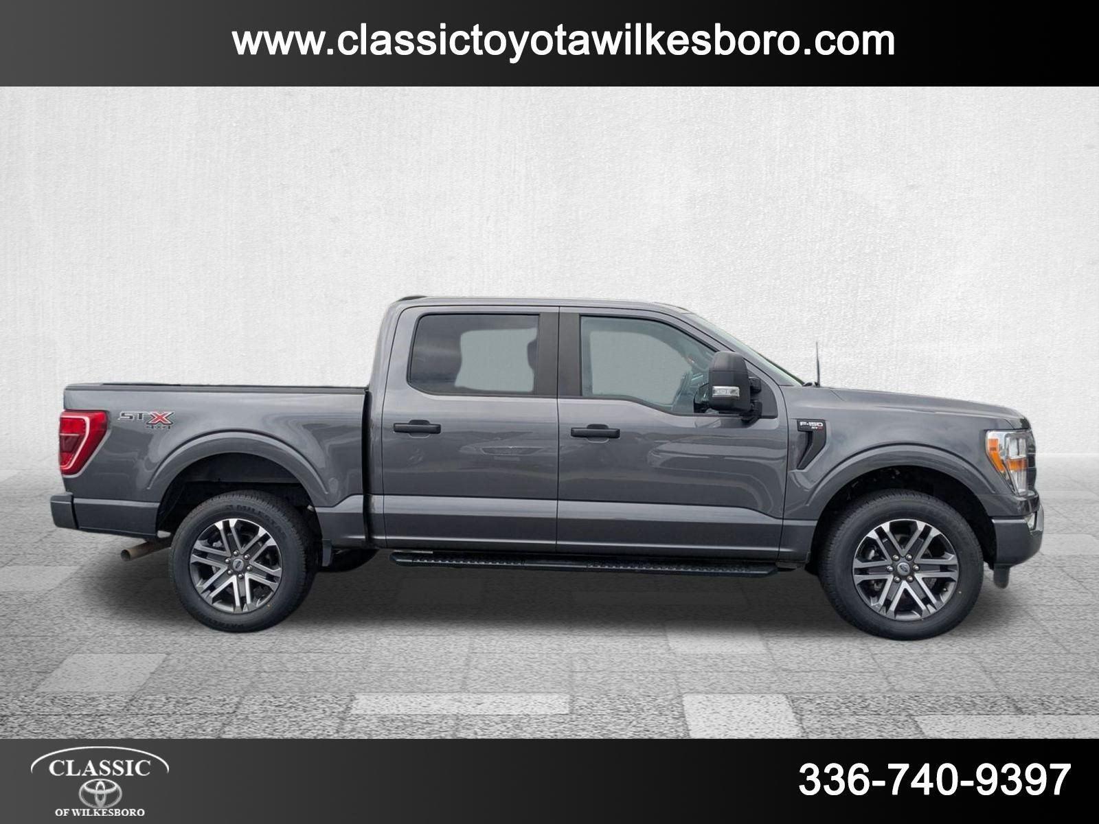 2022 Ford F-150 XL photo 2