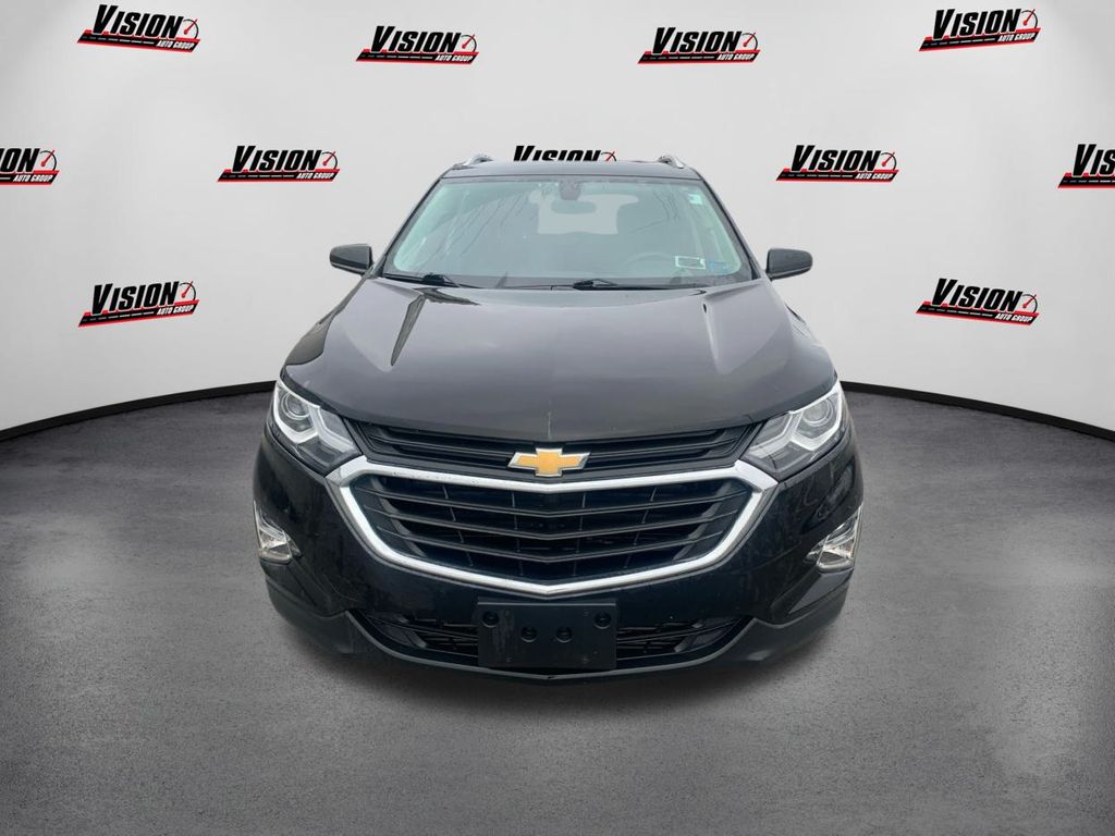 2019 Chevrolet Equinox LT photo 2