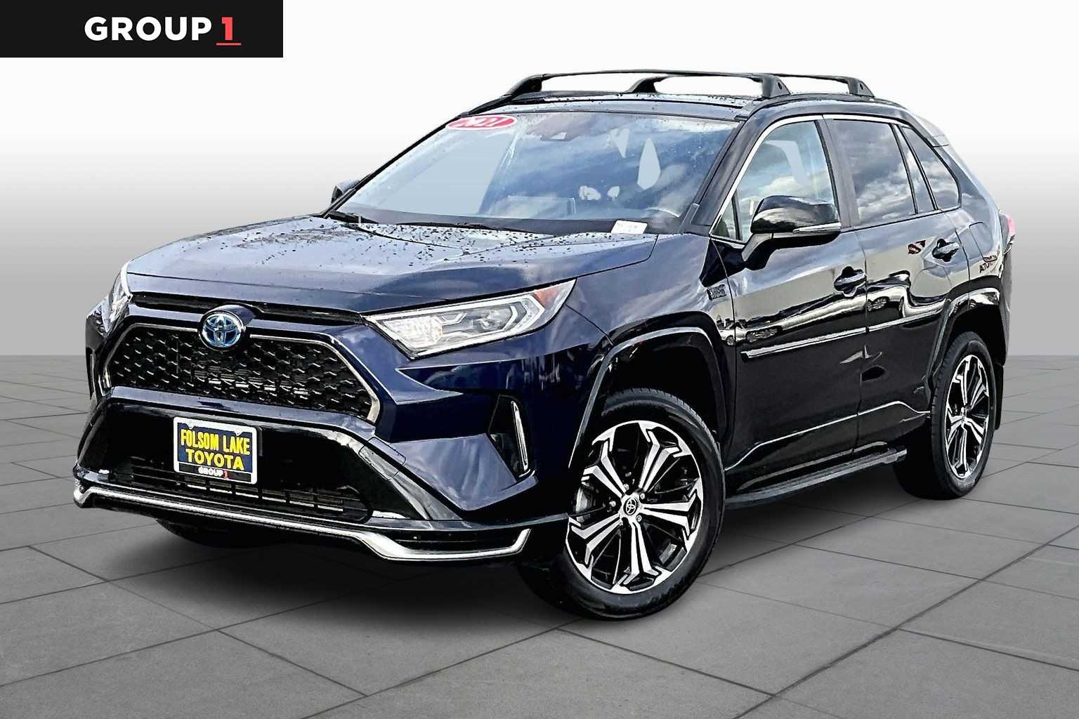 2021 Toyota RAV4 XSE's photo
