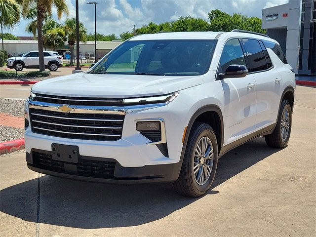 2025 Chevrolet Traverse 1LT photo 3