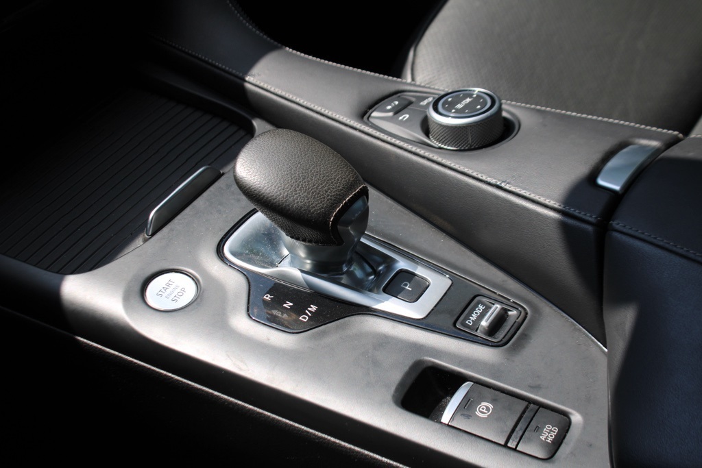 2022 Infiniti QX50 Luxe AWD photo 24