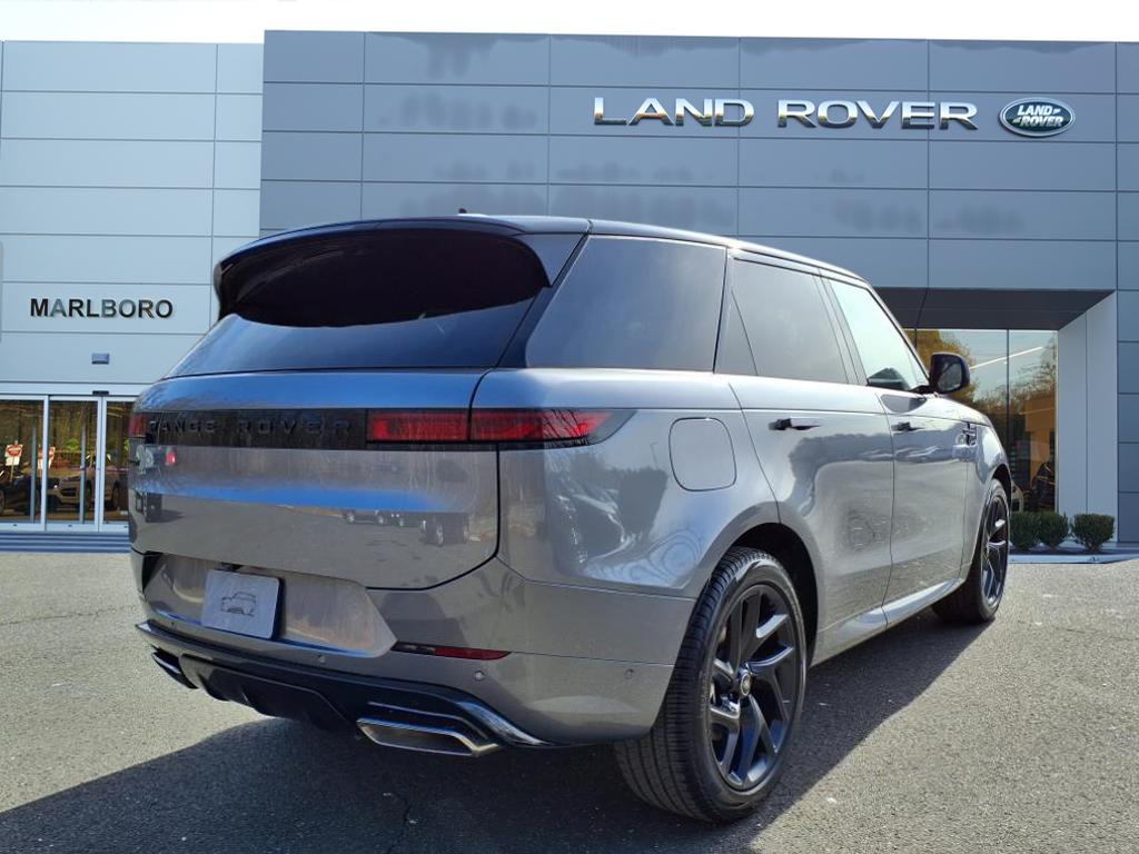 2025 Land Rover Range Rover Sport P460e Dynamic SE photo 2