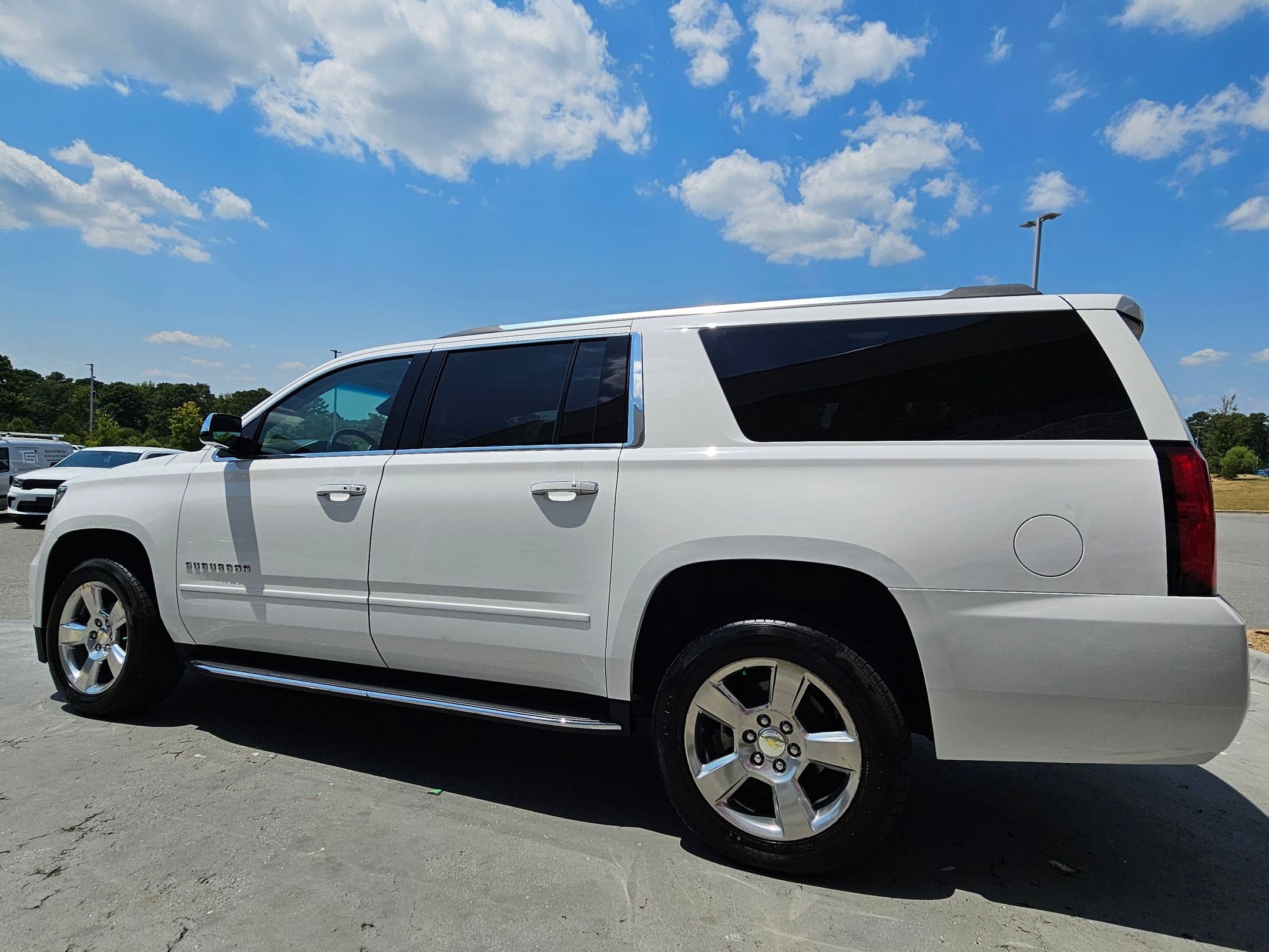 2020 Chevrolet Suburban Premier photo 5