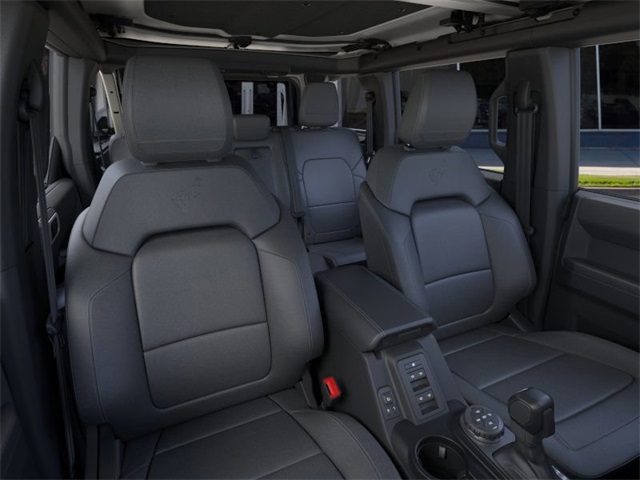 2025 Ford Bronco Badlands photo 2