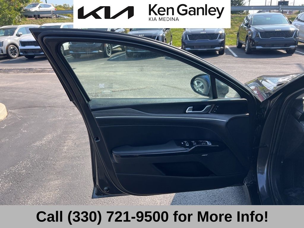 2025 Kia K5 EX photo 23