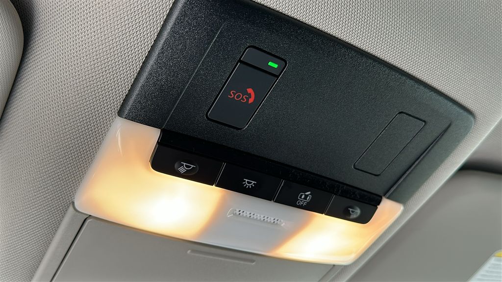 2021 Nissan Rogue SV photo 19
