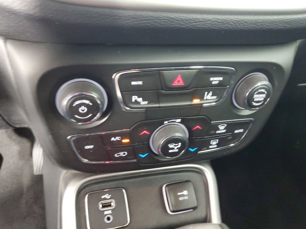 2018 Jeep Compass Latitude photo 19