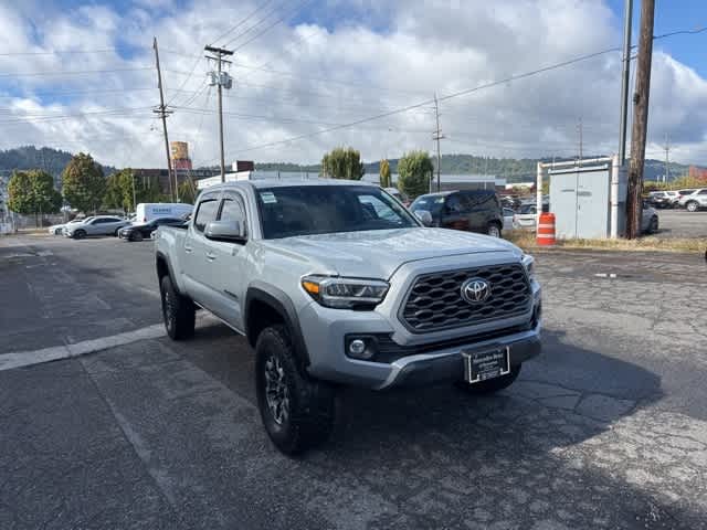 2020 Toyota Tacoma TRD photo 3