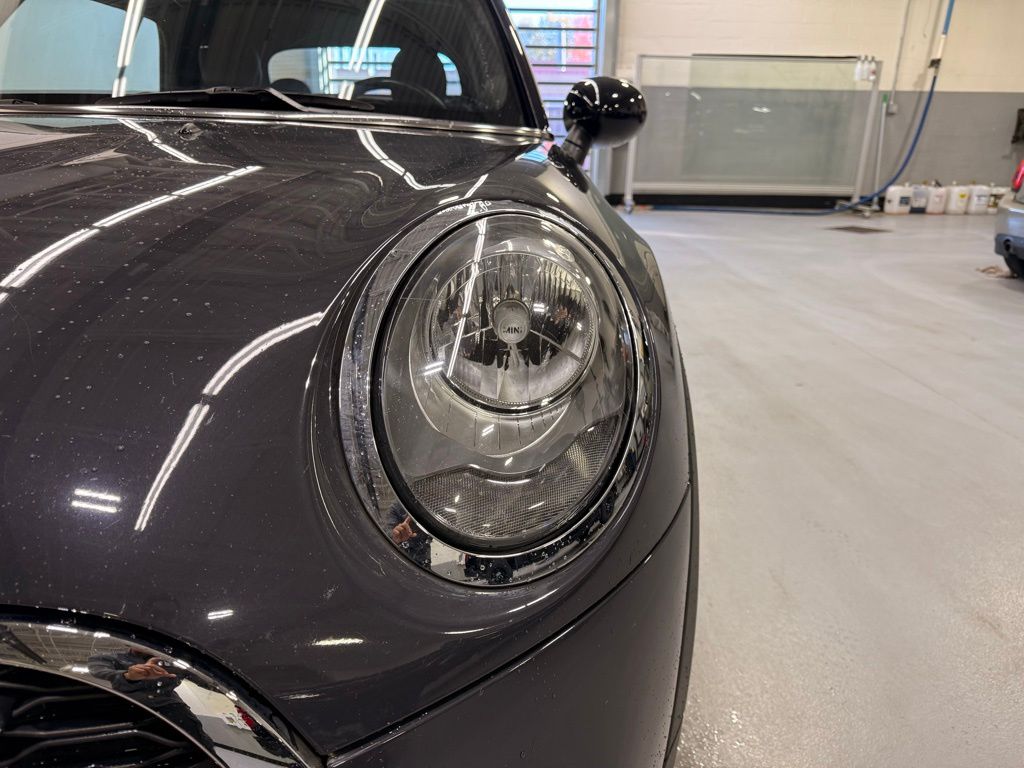 2017 Mini Cooper Convertible S photo 4