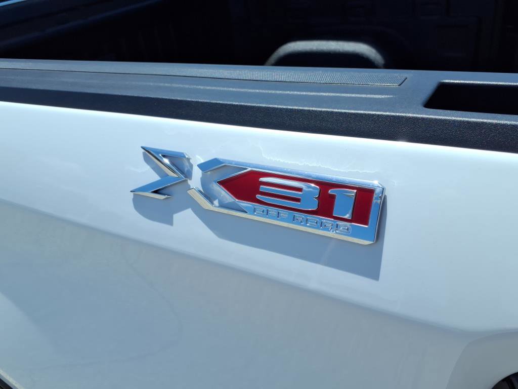 2025 Gmc Sierra 1500 SLT photo 23