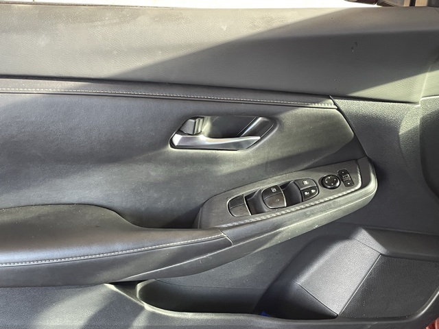2022 Nissan Sentra SV photo 11