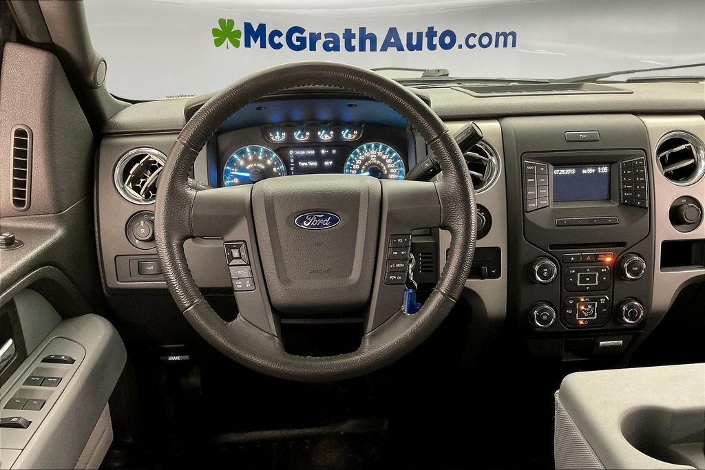 2013 Ford F-150 XLT photo 4
