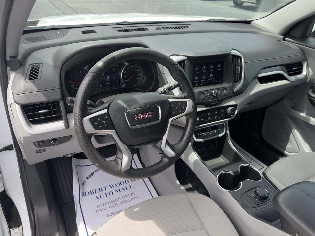 2024 Gmc Terrain SLE photo 16