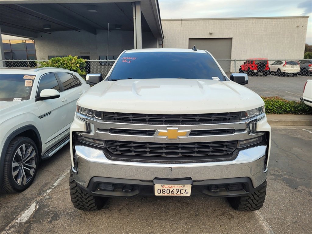 2021 Chevrolet Silverado 1500 LT photo 2