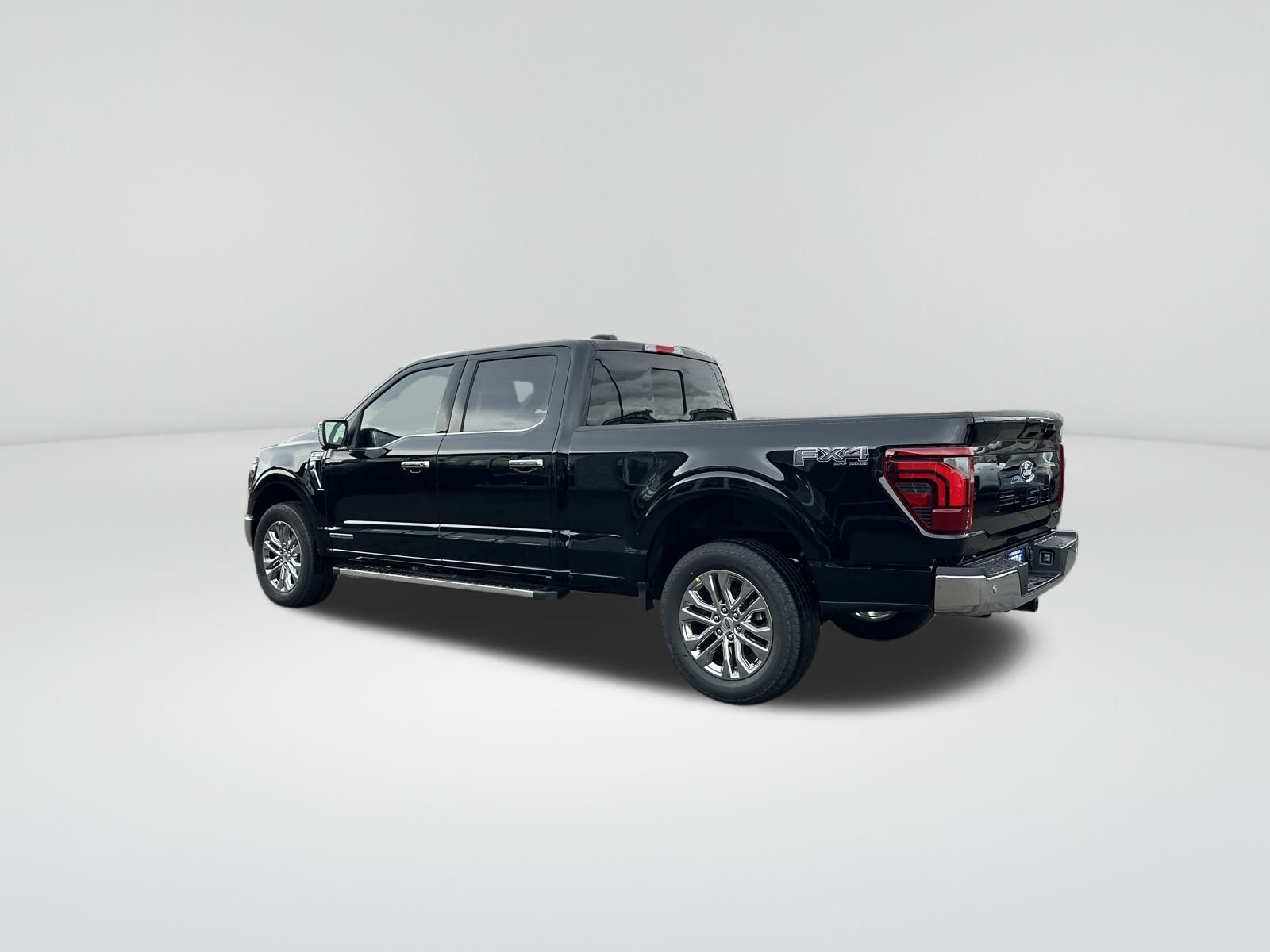 2025 Ford F-150 Lariat photo 2