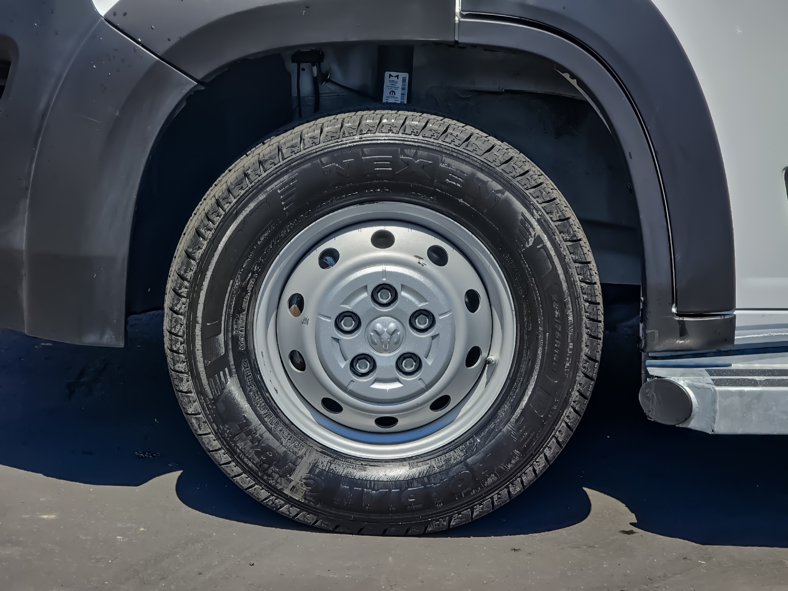 2023 Ram ProMaster 2500 Base photo 19
