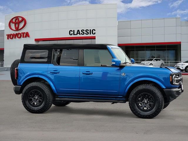 2022 Ford Bronco Outer Banks photo 3