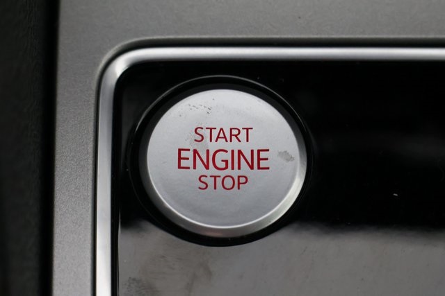 2022 Volkswagen Passat 2.0T R-Line photo 17