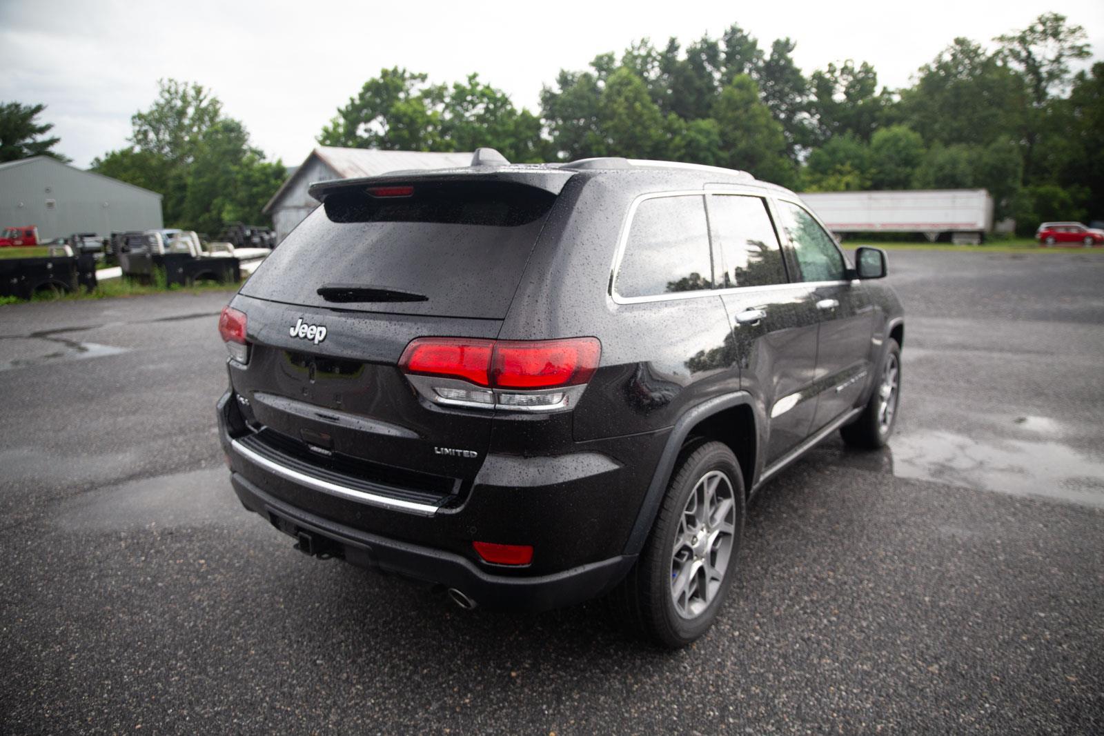 2022 Jeep Cherokee Limited photo 3