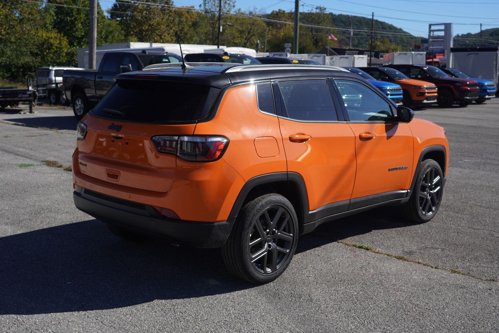 2026 Jeep Compass Limited Altitude photo 3