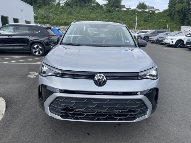 2025 Volkswagen Taos S photo 3