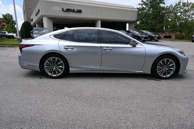 2021 Lexus LS 500 photo 2