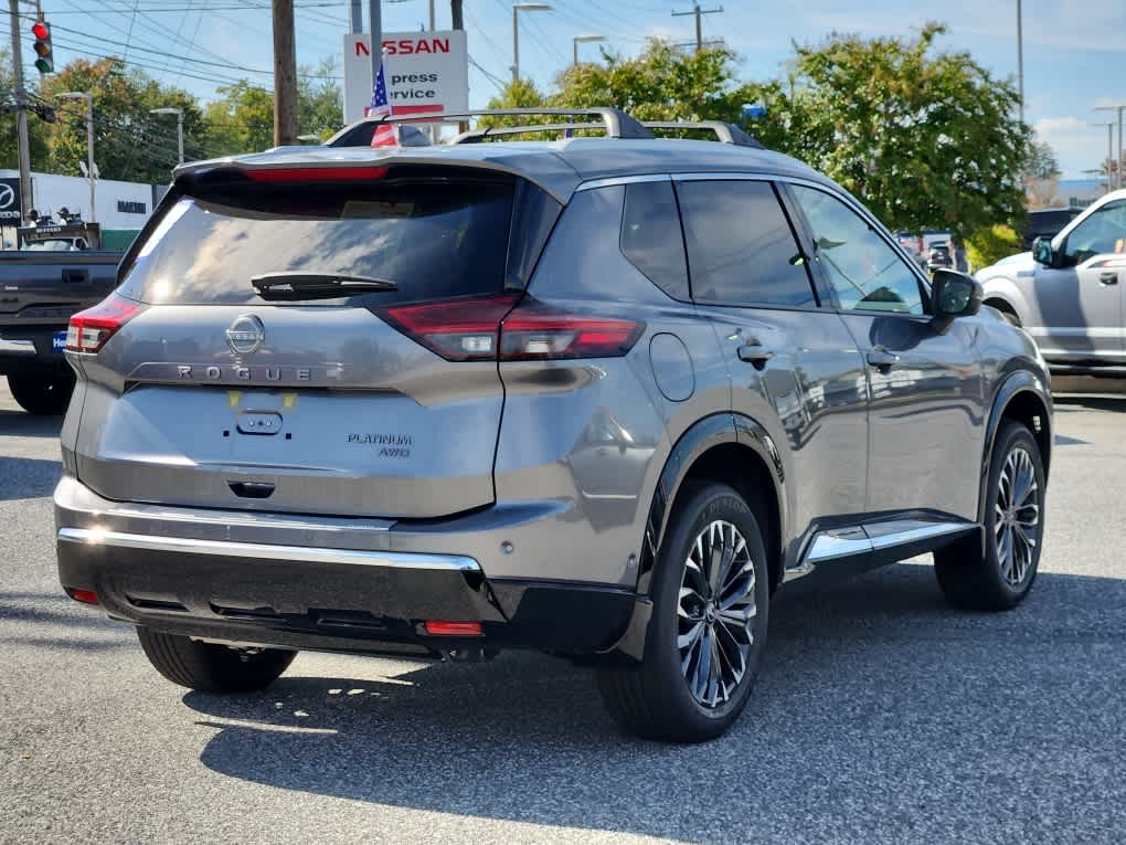 2026 Nissan Rogue Platinum AWD photo 2