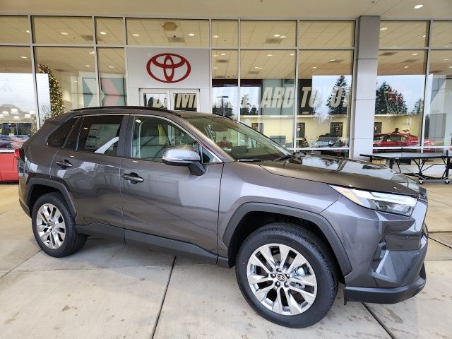 2025 Toyota RAV4 XLE Premium's photo