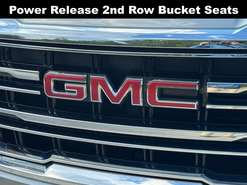 2024 Gmc Yukon SLT photo 4