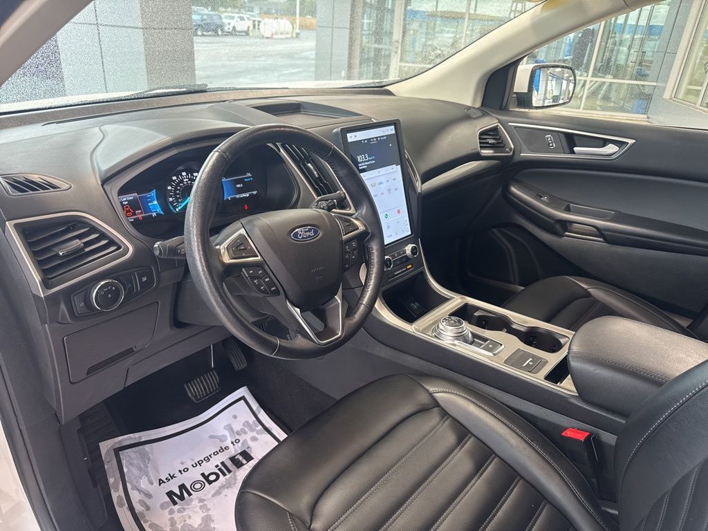 2023 Ford Edge SEL photo 23