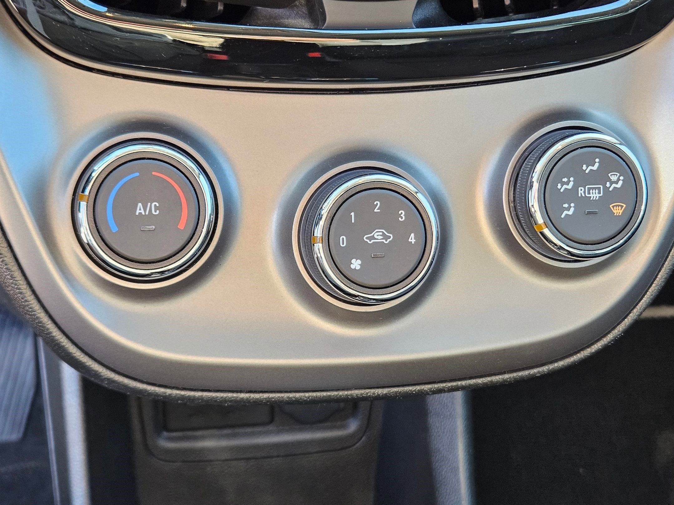 2019 Chevrolet Spark LS photo 22